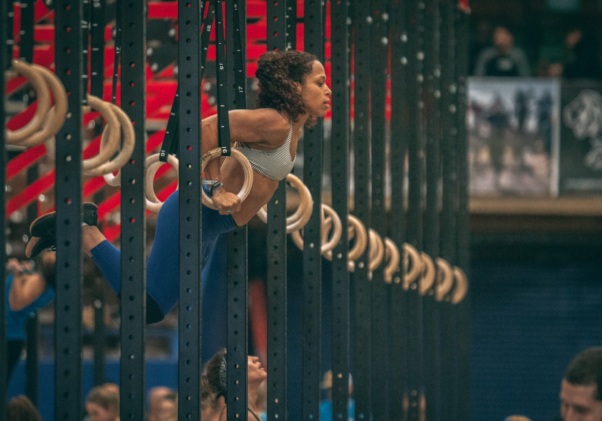 Christina Spencer doing a muscle-up