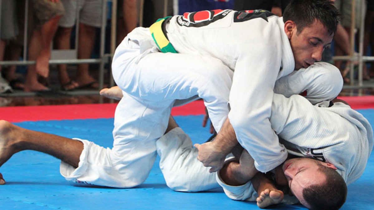 Jiu Jitsu Champ Improves with CrossFit Thiago Braga